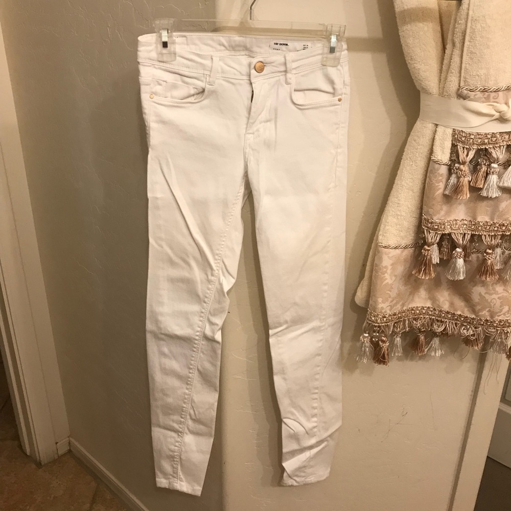 NWOT Zara White Jeans